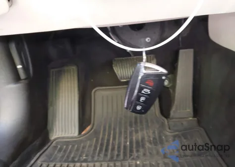 2015 Hyundai Genesis из США, поврежденный, VIN KMHGN4JF8FU082535